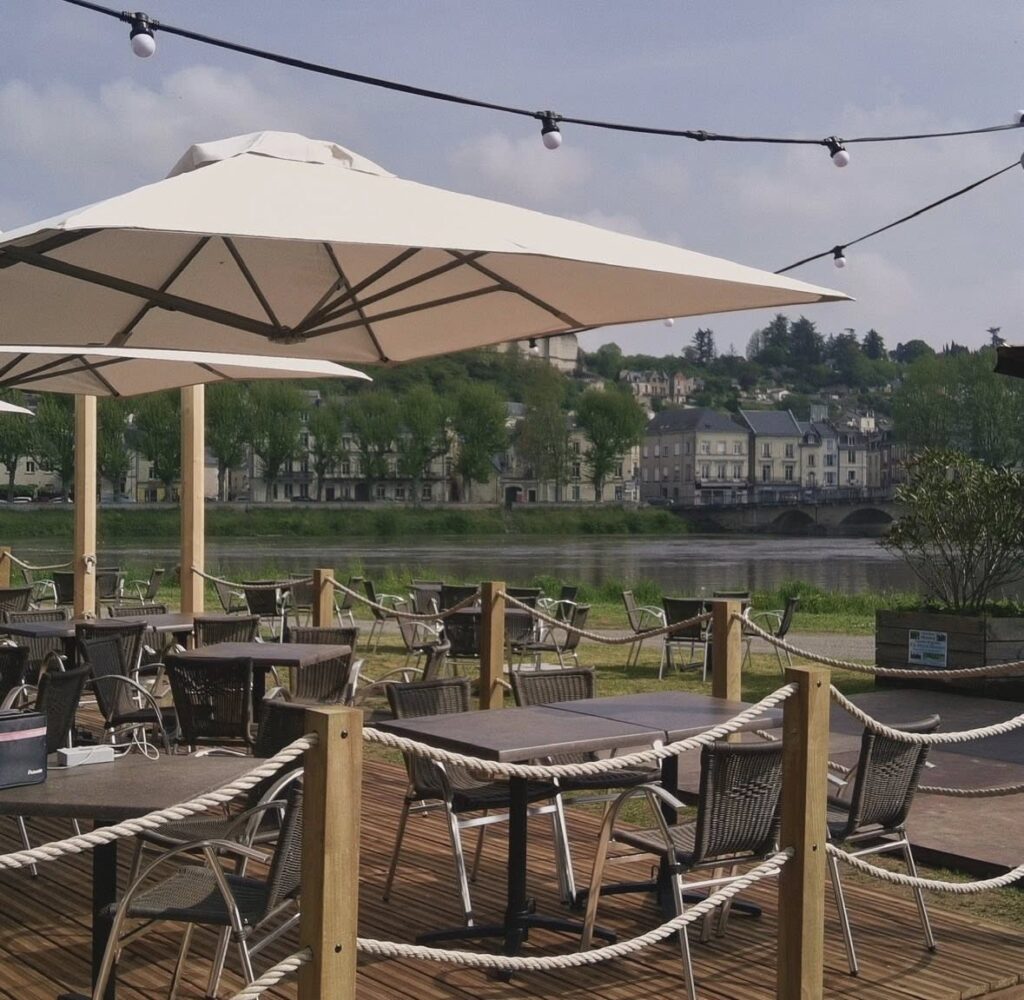 mobilier pour CHR dans le 16